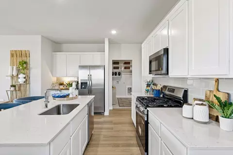 Kitchen - 1124 Bermuda Dr, Lavon, TX 75166 photo 7 of 12