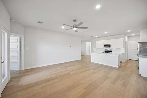 Living - 1124 Bermuda Dr, Lavon, TX 75166 photo 3 of 7