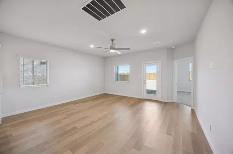 Living - 1124 Bermuda Dr, Lavon, TX 75166 photo 2 of 7