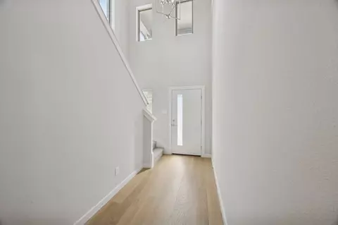 Entry Way - 1124 Bermuda Dr, Lavon, TX 75166 photo 4 of 6