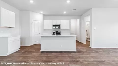 Entry Way - 14530 Open Range Rd, Lytle, TX 78052 photo 1 of 4