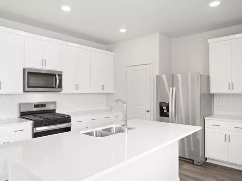 Kitchen - 3577 N Browning St, Eagle Mountain, UT 84005 photo 4 of 4