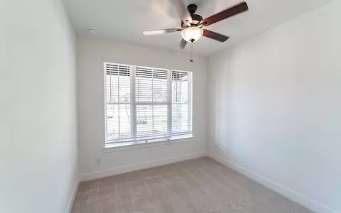 125 Elderberry Dr, Salado, TX 76571