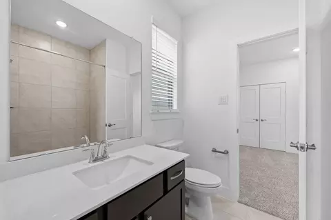 Bath - 12746 Grayson County Dr, Cypress, TX 77433 photo 3 of 3