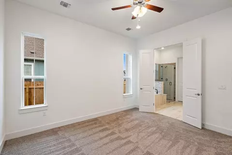 Bedroom - 7900 Skytree Dr, Austin, TX 78744 photo 1 of 6