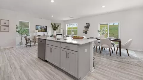 Kitchen - 2117 Moorside Ct, Lancaster, SC 29720 photo 5 of 9