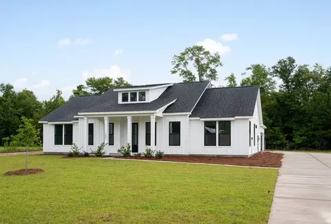 Exterior - 732 8th Ave N, Myrtle Beach, SC 29588 photo 3 of 7
