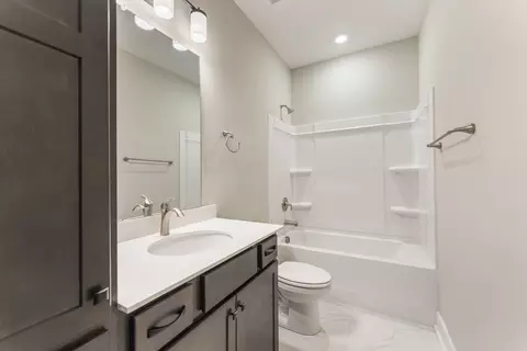 Bath - 732 8th Ave N, Myrtle Beach, SC 29588 photo 2 of 3