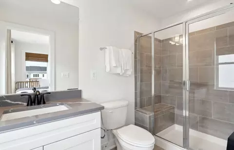 Bath - 42535 Black Angus Dr, Ashburn, VA 20148 photo 3 of 3