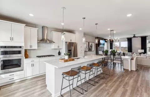 Kitchen - 42535 Black Angus Dr, Ashburn, VA 20148 photo 4 of 5