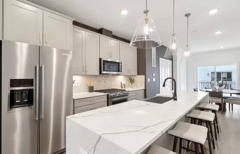 Kitchen - 42535 Black Angus Dr, Ashburn, VA 20148 photo 3 of 5