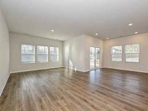 Living - 2302 Snapdragon Ct, Stanley, NC 28164 photo 1 of 6