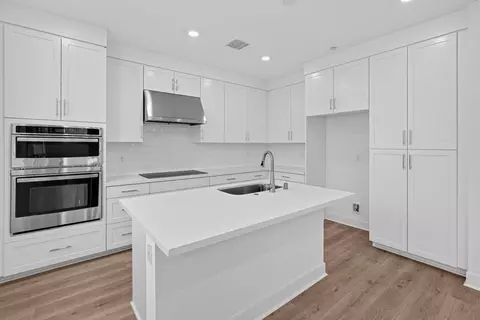 Kitchen - 1011 E Overlook Dr, Orange, CA 92867 photo 2 of 5
