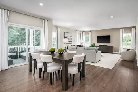 Dining - 101 Olde Mill Ln, Zelienople, PA 16063 photo 1 of 5