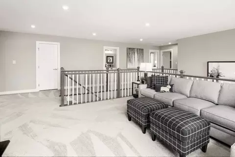 Entry Way - 101 Olde Mill Ln, Zelienople, PA 16063 photo 3 of 4