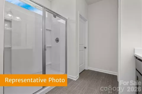 Bath - 367 Lively Cres, Monroe, NC 28110 photo 2 of 4