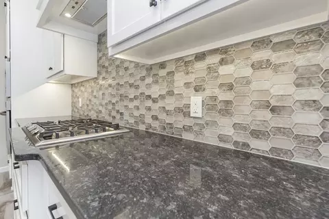 Kitchen - 932 Hydrangea Way, Edmond, OK 73034 photo 3 of 21