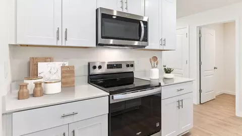 Kitchen - 1496 Morning Walk Dr, Ormond Beach, FL 32174 photo 2 of 4