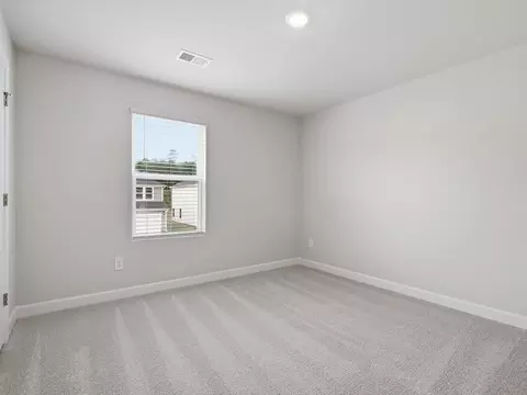 Bedroom - 913 Appalachian Dr, Moore, SC 29369 photo 6 of 8
