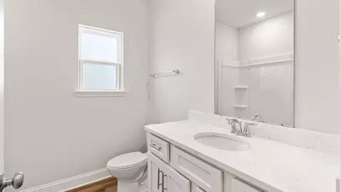 Bath - 31 Wabash Way, Sumrall, MS 39482 photo 5 of 9
