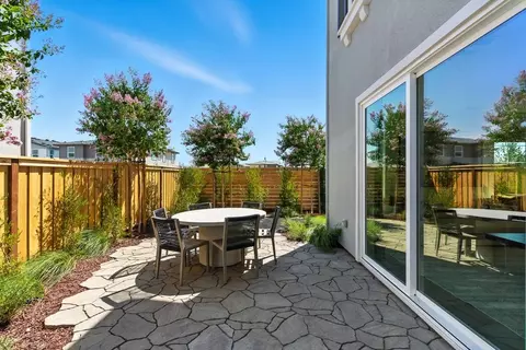 Exterior - 2441 Cinnabar Dr, Fairfield, CA 94533 photo 12 of 16