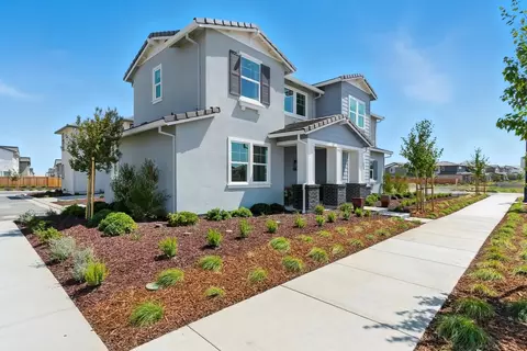 Exterior - 2441 Cinnabar Dr, Fairfield, CA 94533 photo 14 of 16