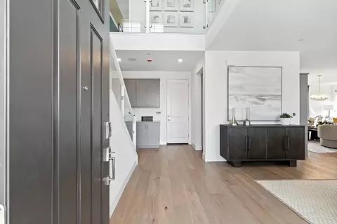 Entry Way - 2441 Cinnabar Dr, Fairfield, CA 94533 photo 6 of 8