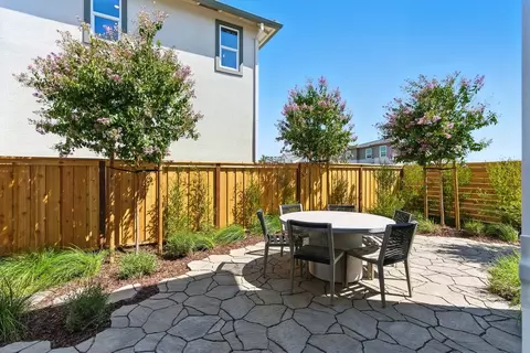 Exterior - 2441 Cinnabar Dr, Fairfield, CA 94533 photo 8 of 16
