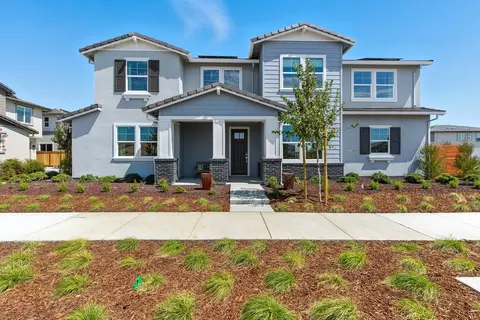 Exterior - 2441 Cinnabar Dr, Fairfield, CA 94533 photo 9 of 16