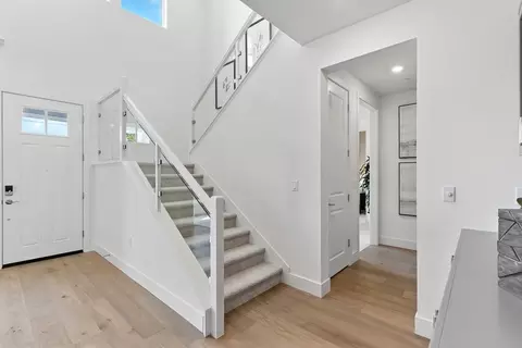 Entry Way - 2441 Cinnabar Dr, Fairfield, CA 94533 photo 7 of 8