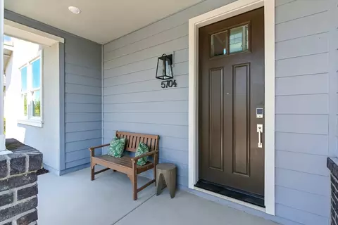 Entry Way - 2441 Cinnabar Dr, Fairfield, CA 94533 photo 8 of 8