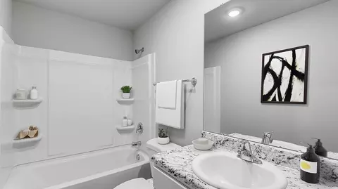 Bath - Northshore Dr, Benton, AR 72015 photo 2 of 2