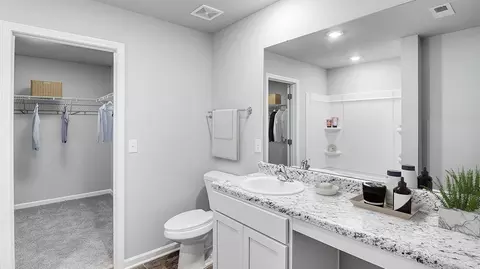 Bath - Northshore Dr, Benton, AR 72015 photo 1 of 2