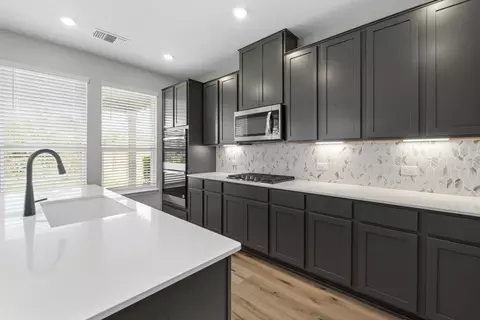 Kitchen - 1805 Garlock Dr, Leander, TX 78641 photo 2 of 4