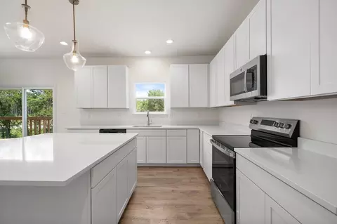 Kitchen - 1436 Bloomfield Dr, Eureka, MO 63025 photo 3 of 3