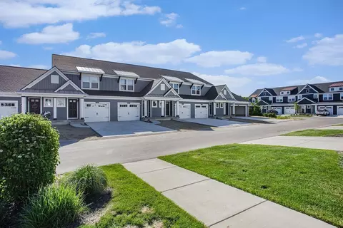 101 Wolverine Blvd, Rockford, MI 49341