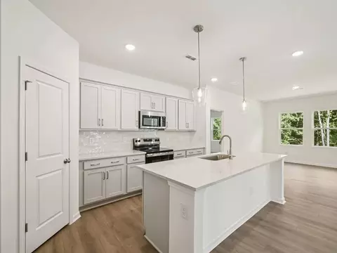 Kitchen - 6915 Galloway Dr, Middlesex, NC 27557 photo 7 of 11