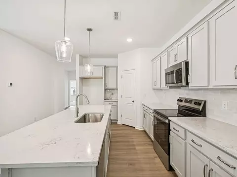 Kitchen - 6915 Galloway Dr, Middlesex, NC 27557 photo 10 of 11