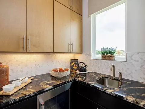 Kitchen - 3305 Emerald Lake Path, Georgetown, TX 78628 photo 5 of 8