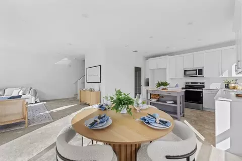 9425 N Sepulveda Blvd UNIT 1, North Hills, CA 91343