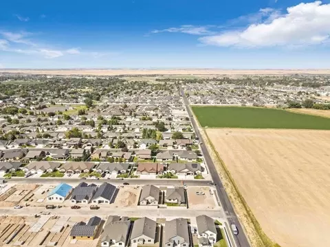 View/Area - 562 Upland Ave, Twin Falls, ID 83301 photo 1 of 2