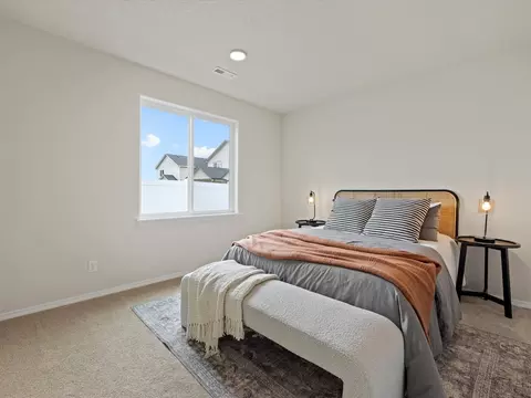 Bedroom - 562 Upland Ave, Twin Falls, ID 83301 photo 4 of 8