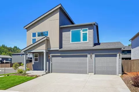 2131 Statesman Dr, Woodland, WA 98674