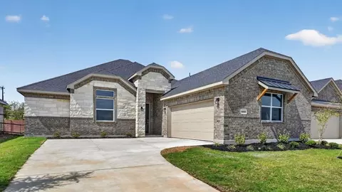 10432 Sarasota St, Midlothian, TX 76065