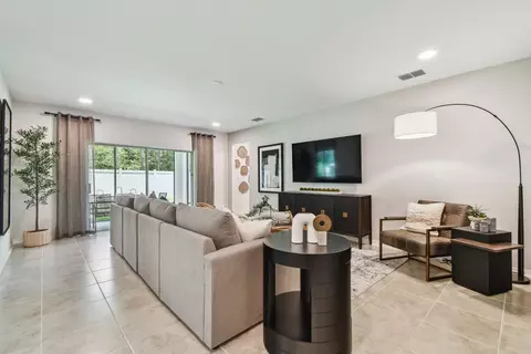 Living - 4969 Eagle Rock Dr, Wimauma, FL 33598 photo 1 of 2