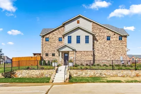 9023 Indianola Trl, Oak Point, TX 75068