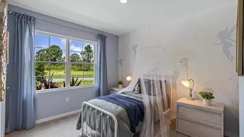 Bedroom - 5530 Savona Dr, Sebring, FL 33872 photo 5 of 7