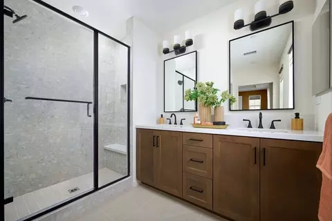 Bath - 27363 Harrier Ct, Valencia, CA 91381 photo 1 of 1