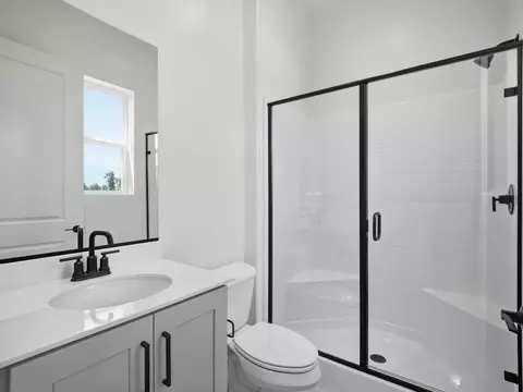 Bath - 1420 Moore St, Redlands, CA 92374 photo 1 of 3