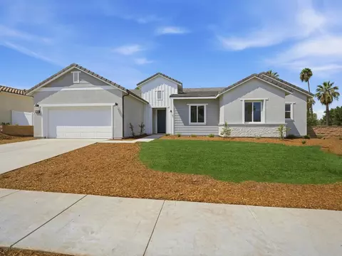 1420 Moore St, Redlands, CA 92374